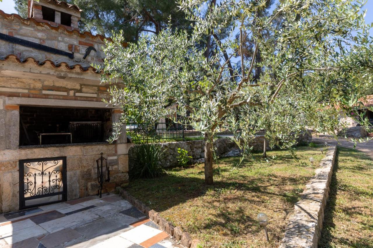 רוביני Holiday House Hana מראה חיצוני תמונה